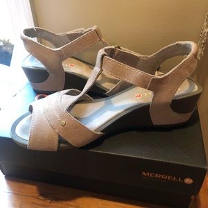 MERRELL Sandal Heels size 7